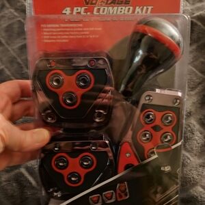 Red and Black 4-Piece Combo Kit